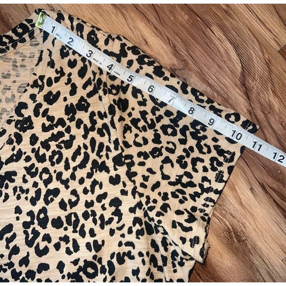 Old Navy Short Sleeve Animal Cheetah Leopard Print T-Shirt Size Large - Picture 4 of 6